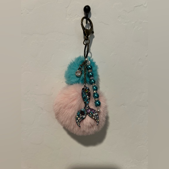 Bag Charm - Mermaid Tails Medium Size Handcrafted - Picture 7 of 11
